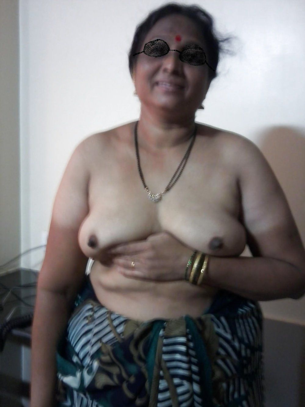 1000px x 1333px - Indian old aunty porn HQ Adult website image. Comments: 2